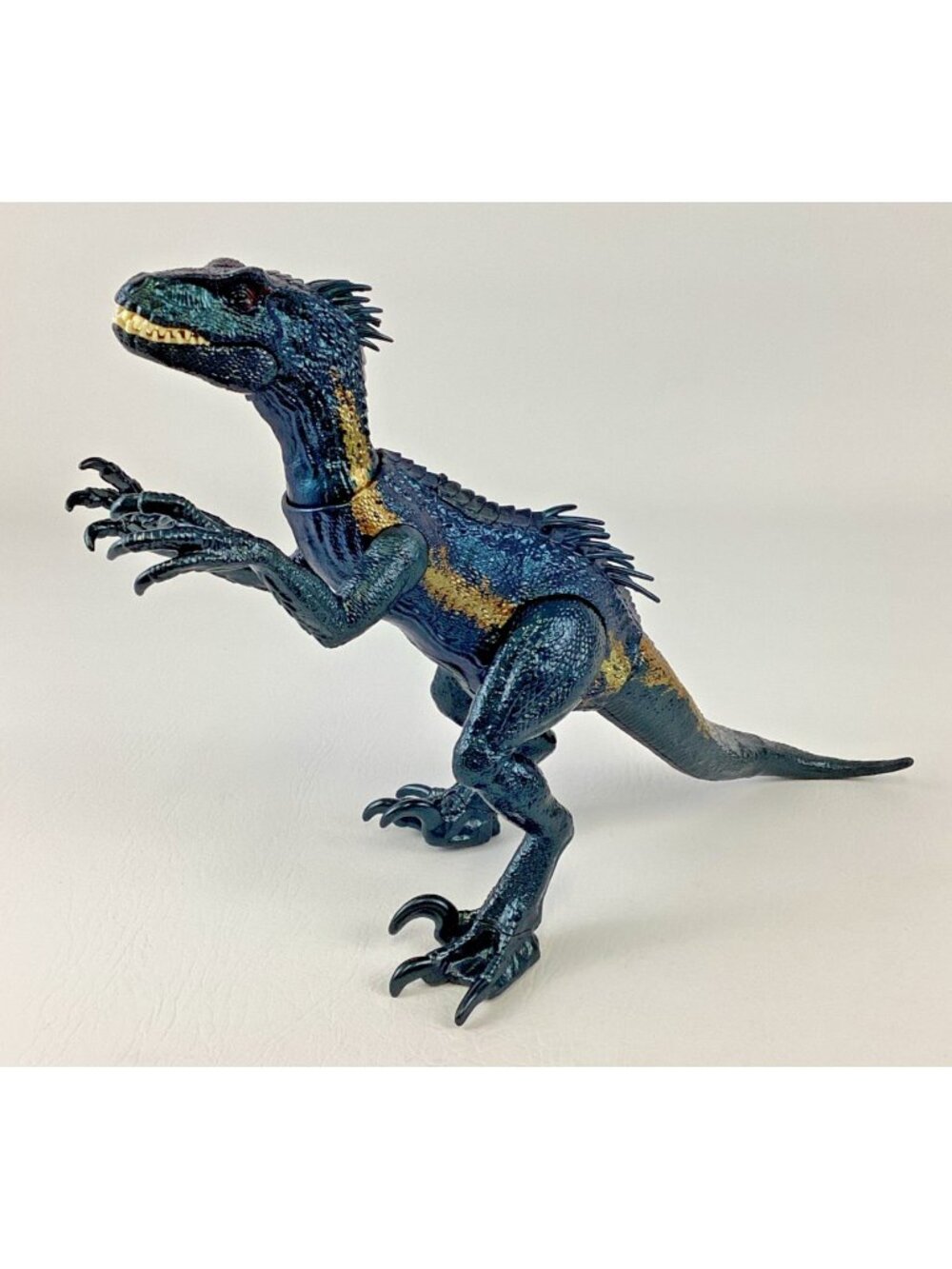 Jurassic World Fallen Kingdom Grab n Growl Indoraptor 16" Dinosaur Toy Mattel